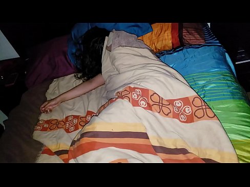 ❤️ 繼子在他年輕的繼母睡覺時責備她。 ❤ 肛色情 在 zh-tw.sexvideosex.top ❤